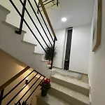 别墅 Farka Luxury 地拉那